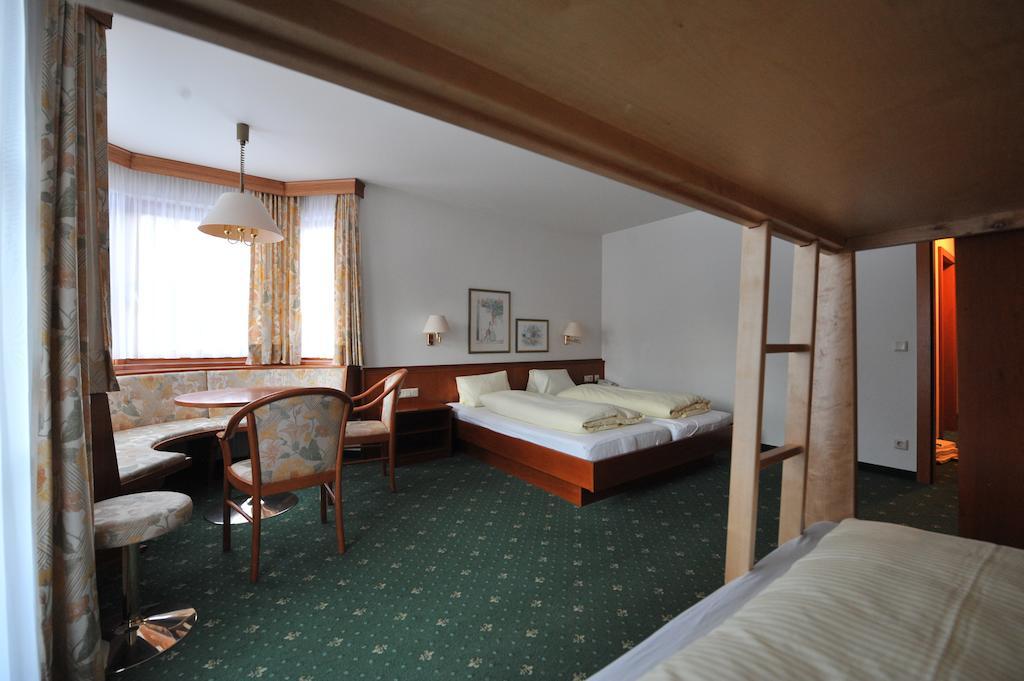Salzburgerhof Jugend- Und 3* Lofer
